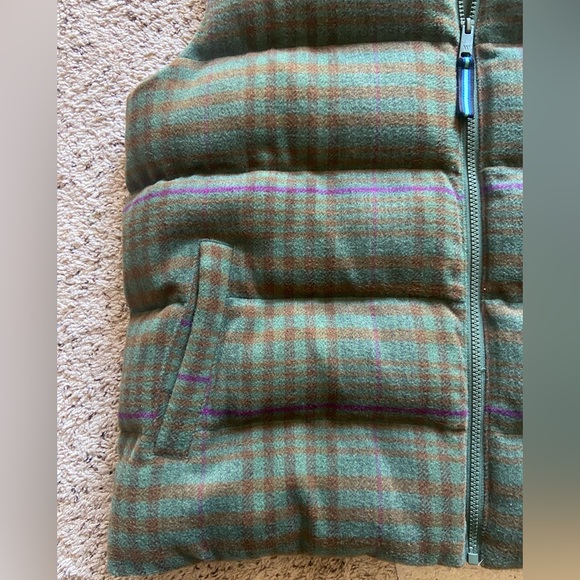 Houston White Plaid Puffer Vest - Picture 5 of 7